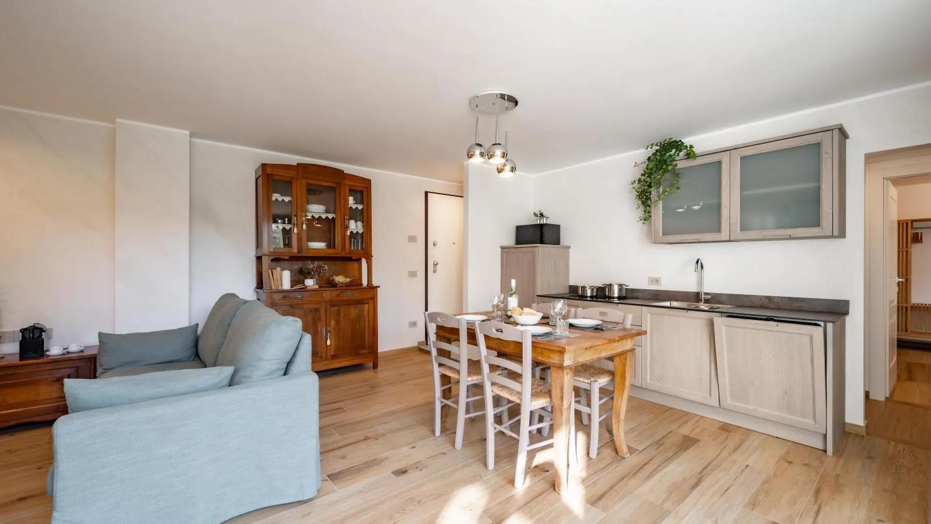 Villa Sunset - Luxury Property With Pool & Large Private Garden And Parking, Few Steps From The Beach, Ideal For Singles, Couples And A Family 데르비오 이탈리아