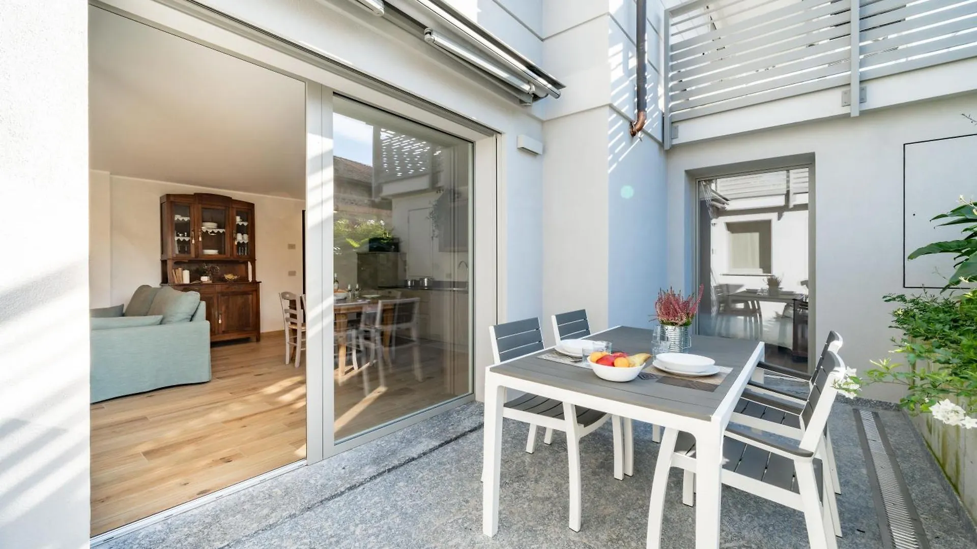 Villa Sunset - Luxury Property With Pool & Large Private Garden And Parking, Few Steps From The Beach, Ideal For Singles, Couples And A Family 데르비오 이탈리아
