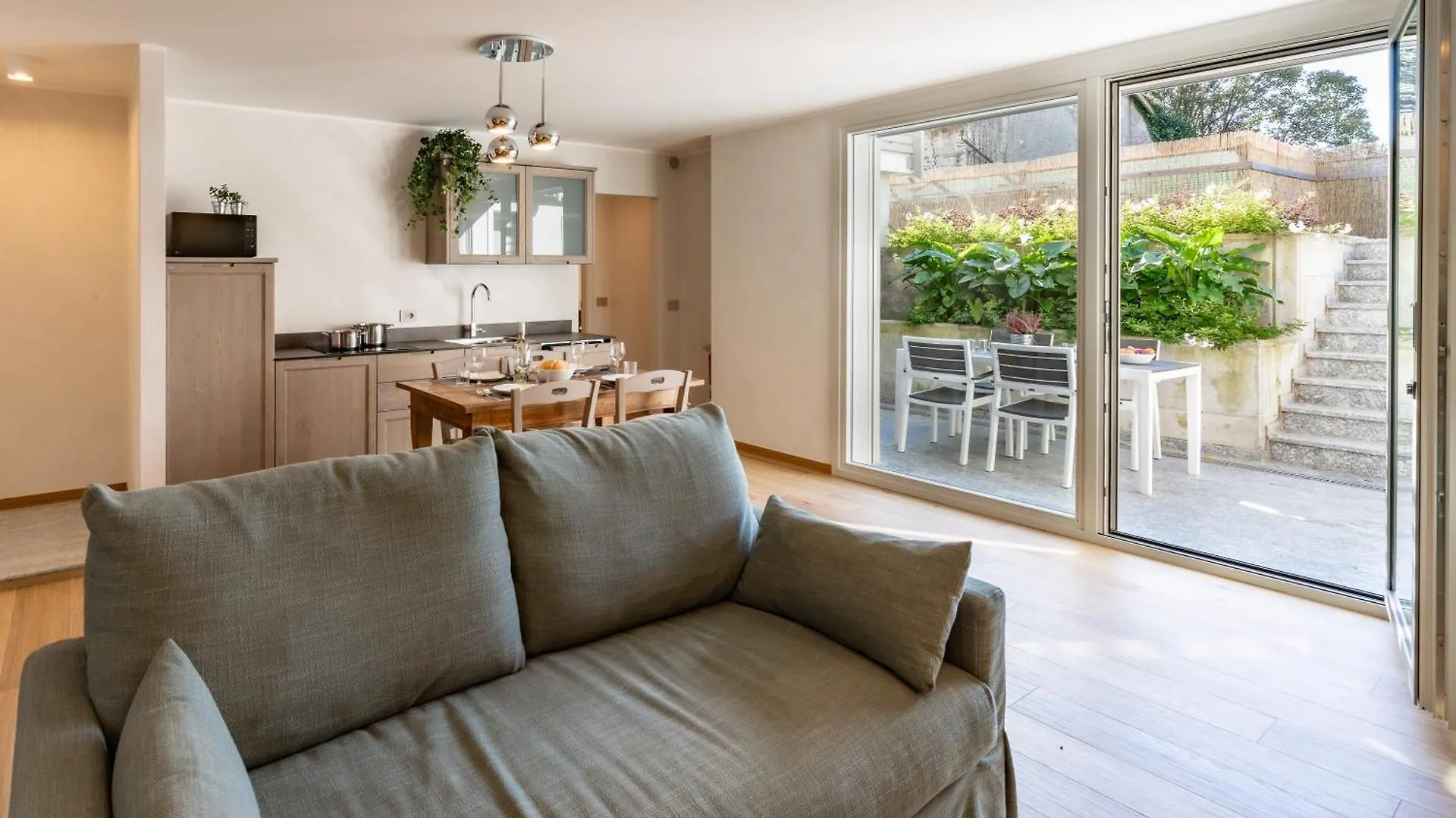 Villa Sunset - Luxury Property With Pool & Large Private Garden And Parking, Few Steps From The Beach, Ideal For Singles, Couples And A Family 데르비오